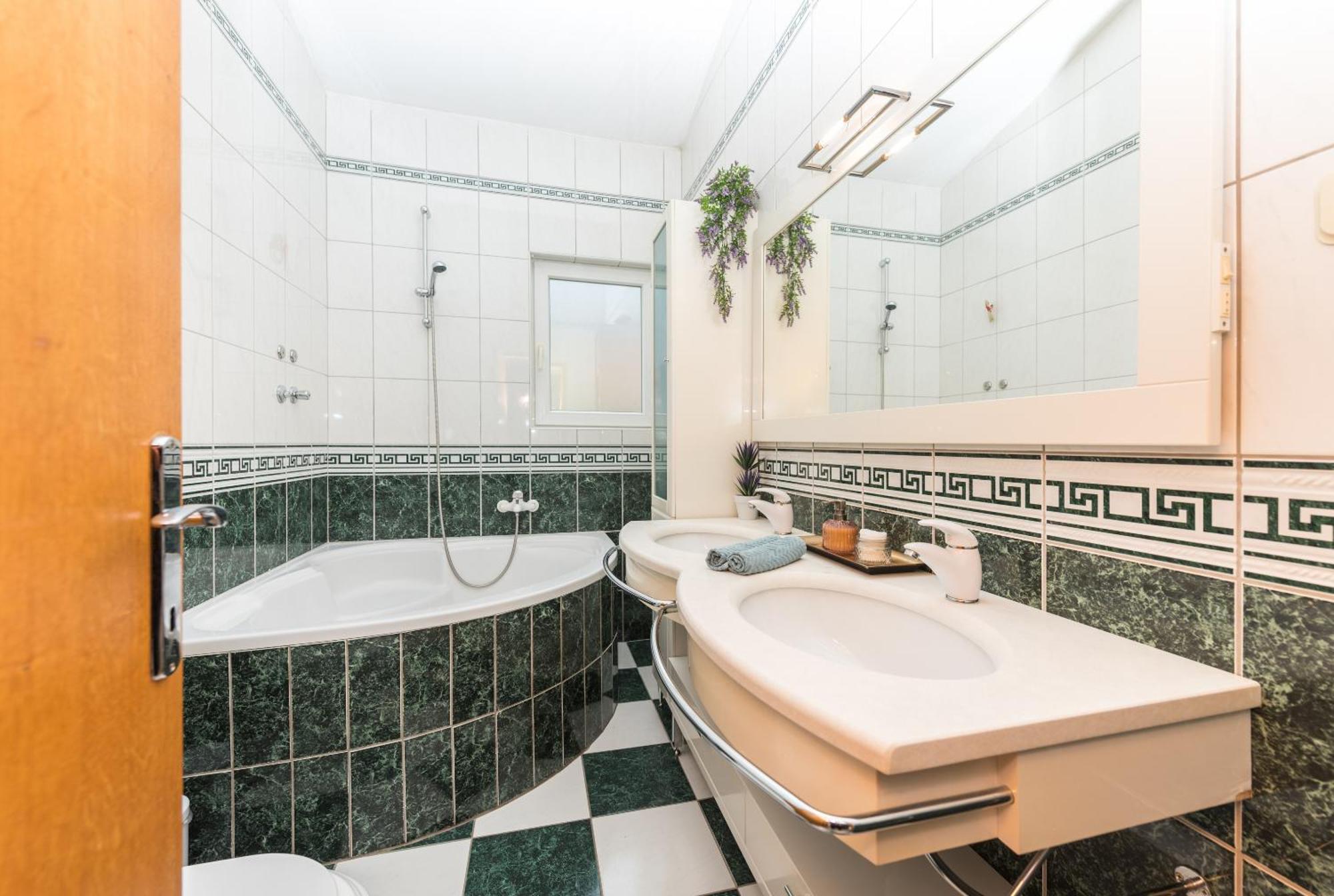 Apartman Filipovic Макарска Екстериор снимка