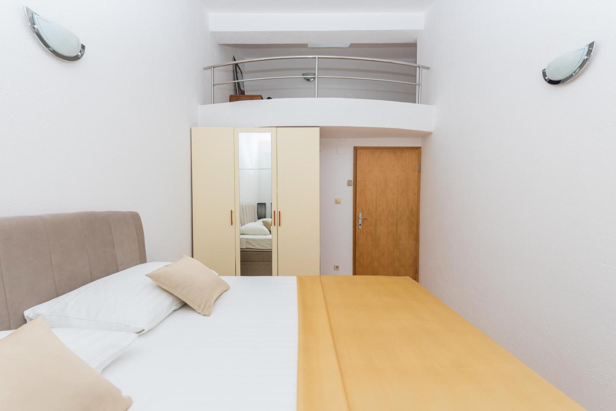 Apartman Filipovic Макарска Екстериор снимка